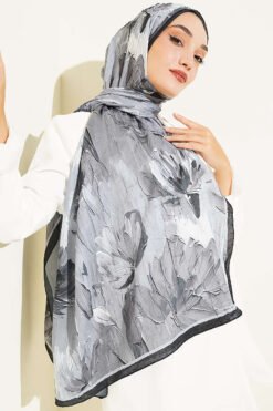 Alternative view of Bamboo Crinkle Shawl with Nilufer Pattern Black