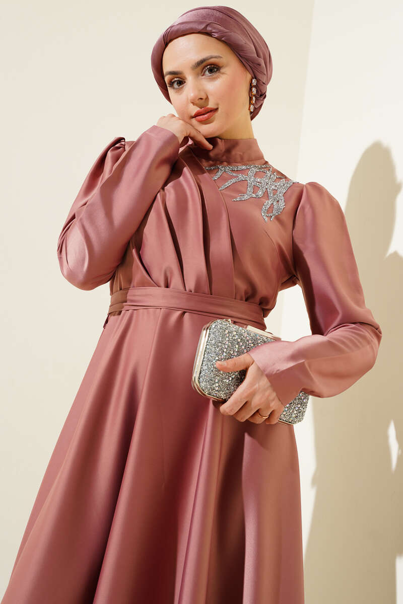 Satin Evening Dress with Shoulder Stones Rose Dust - الصورة 2