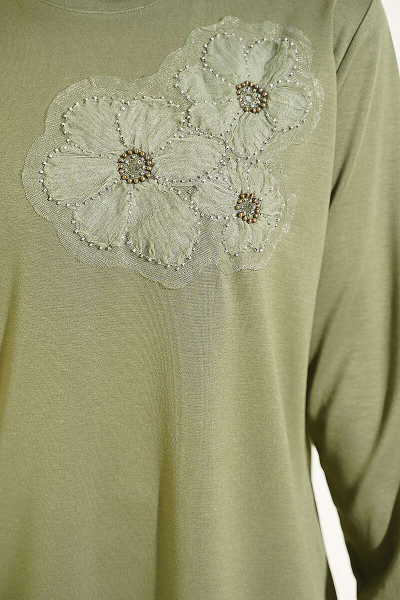 Front-Embellished Rose Appliqué French Terry Tunic Khaki - immagine 4