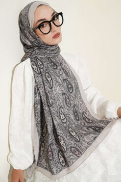 Alternative view of Paisley Print Modal Scarf Beige