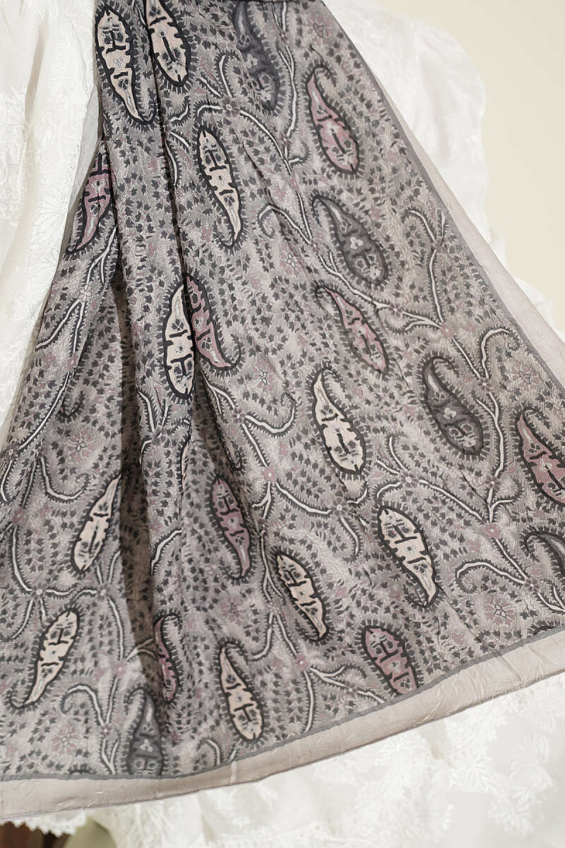 Paisley Print Modal Scarf Beige - Image 4