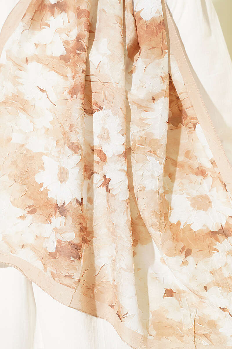 Daisy Pattern Bamboo French Terry Shawl Beige - Image 4