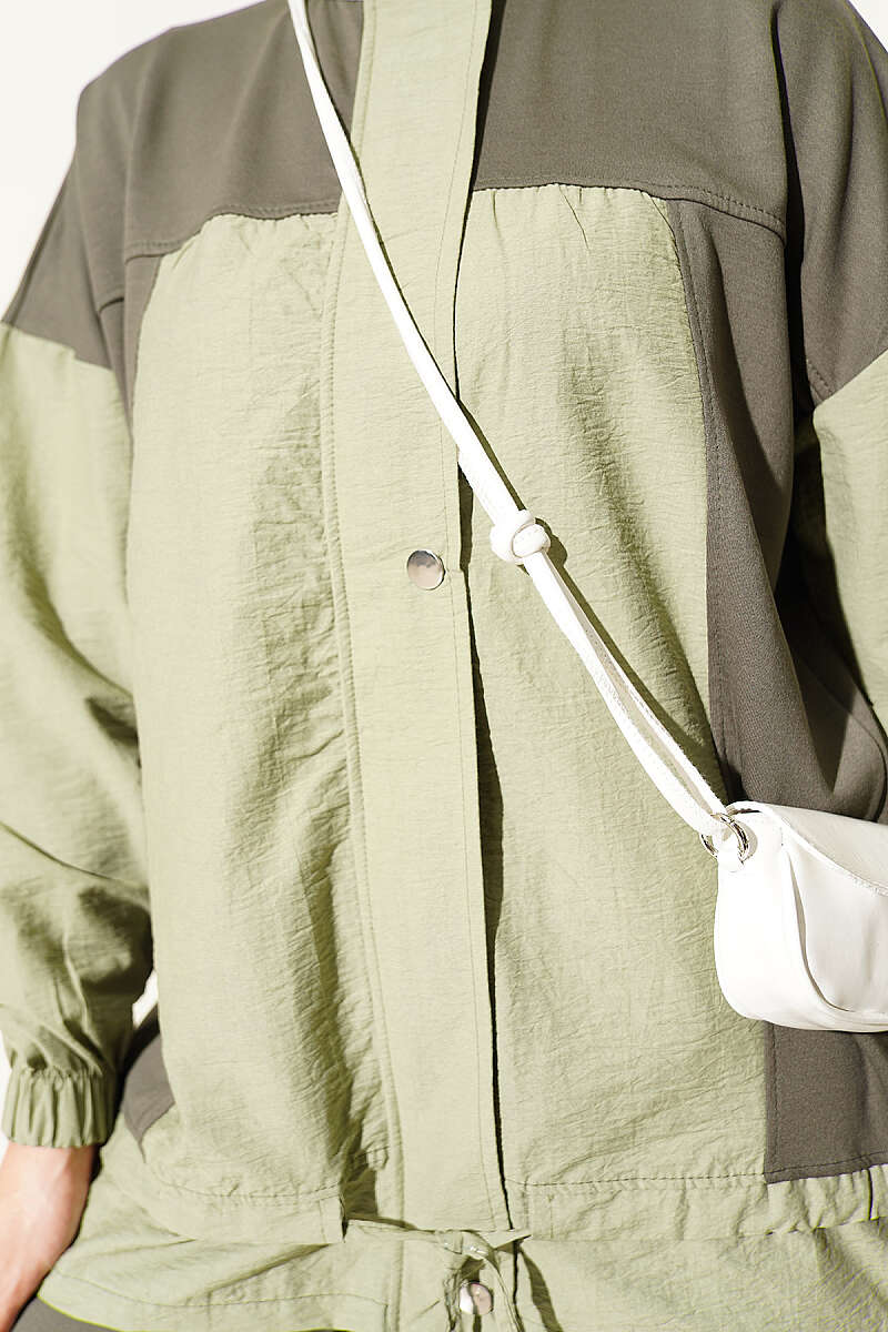 Partially Detailed Snap Button Two-Piece Set Khaki – Bild 4