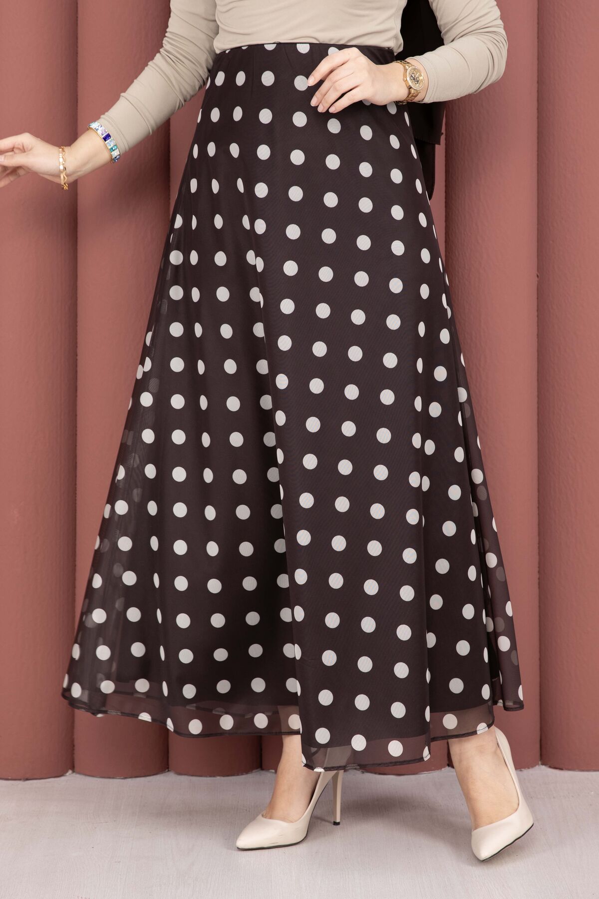 Polka Dot Chiffon Tulle Skirt with Hem Edge Brown – Bild 2