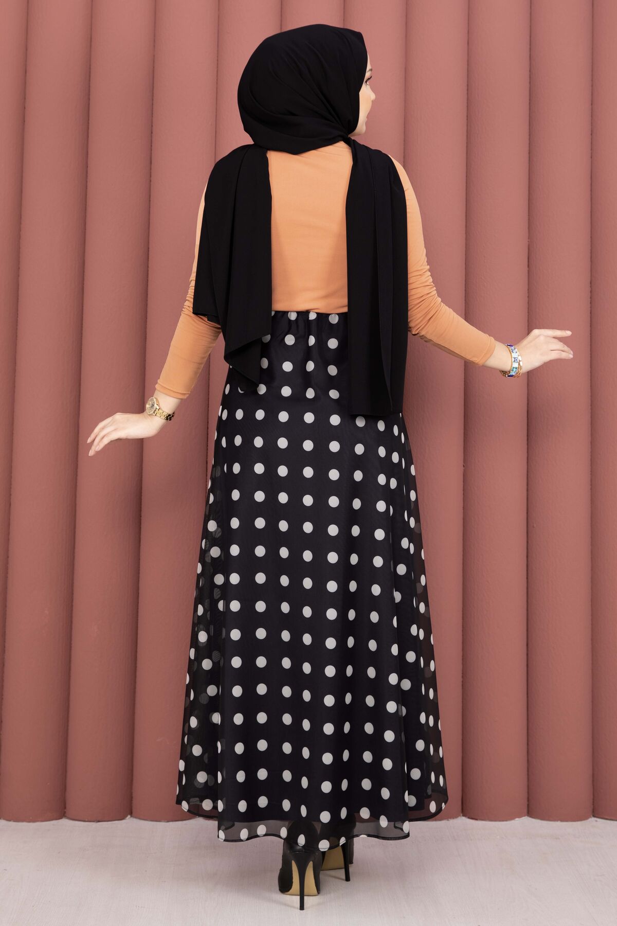 Polka Dot Chiffon Tulle Skirt with Hem Edge Black – Bild 7
