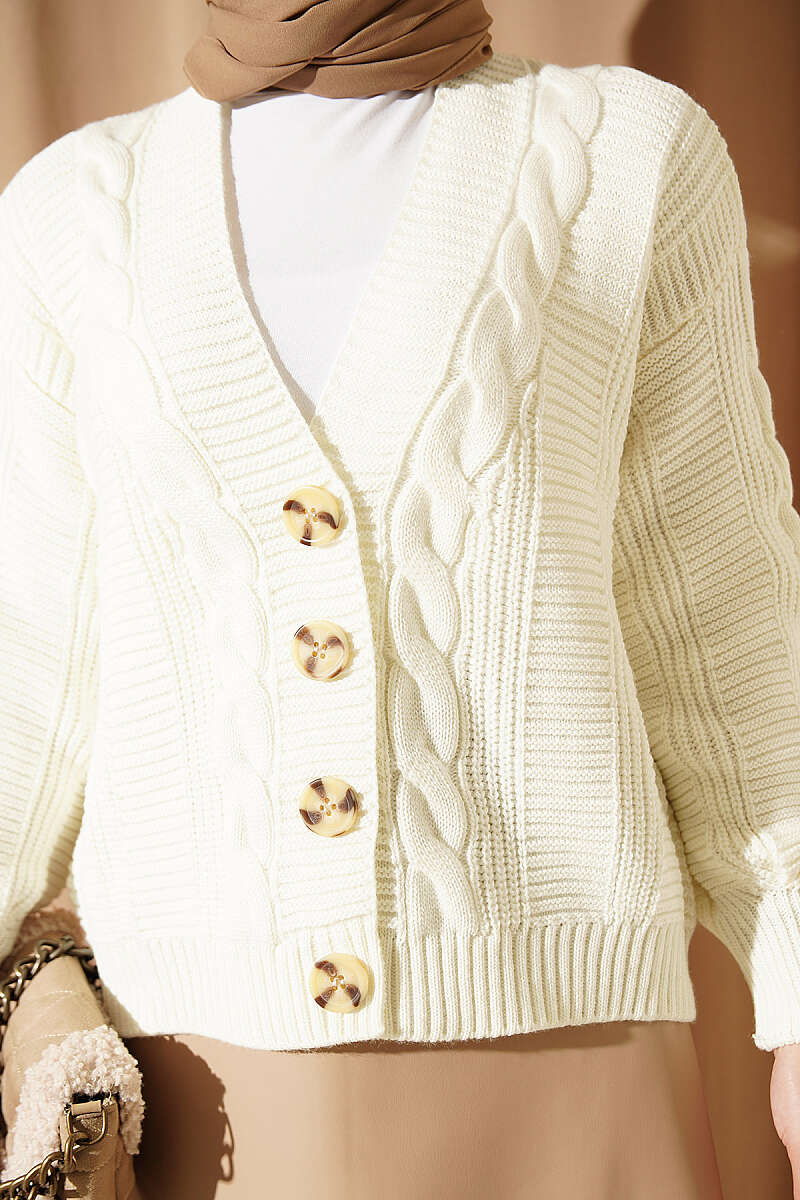 Knitted Short Cardigan with Button Details Ecru – Bild 4