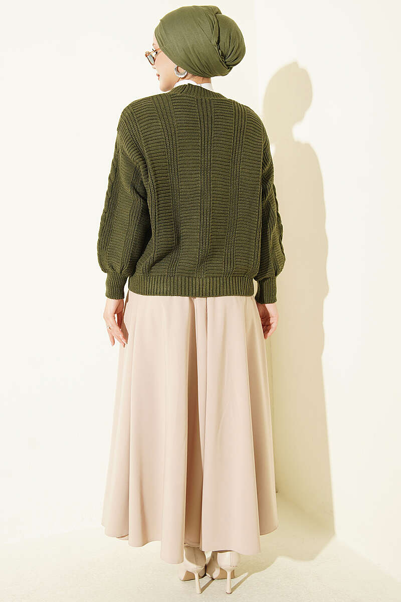 Knitted Short Cardigan with Button Details Khaki - الصورة 3