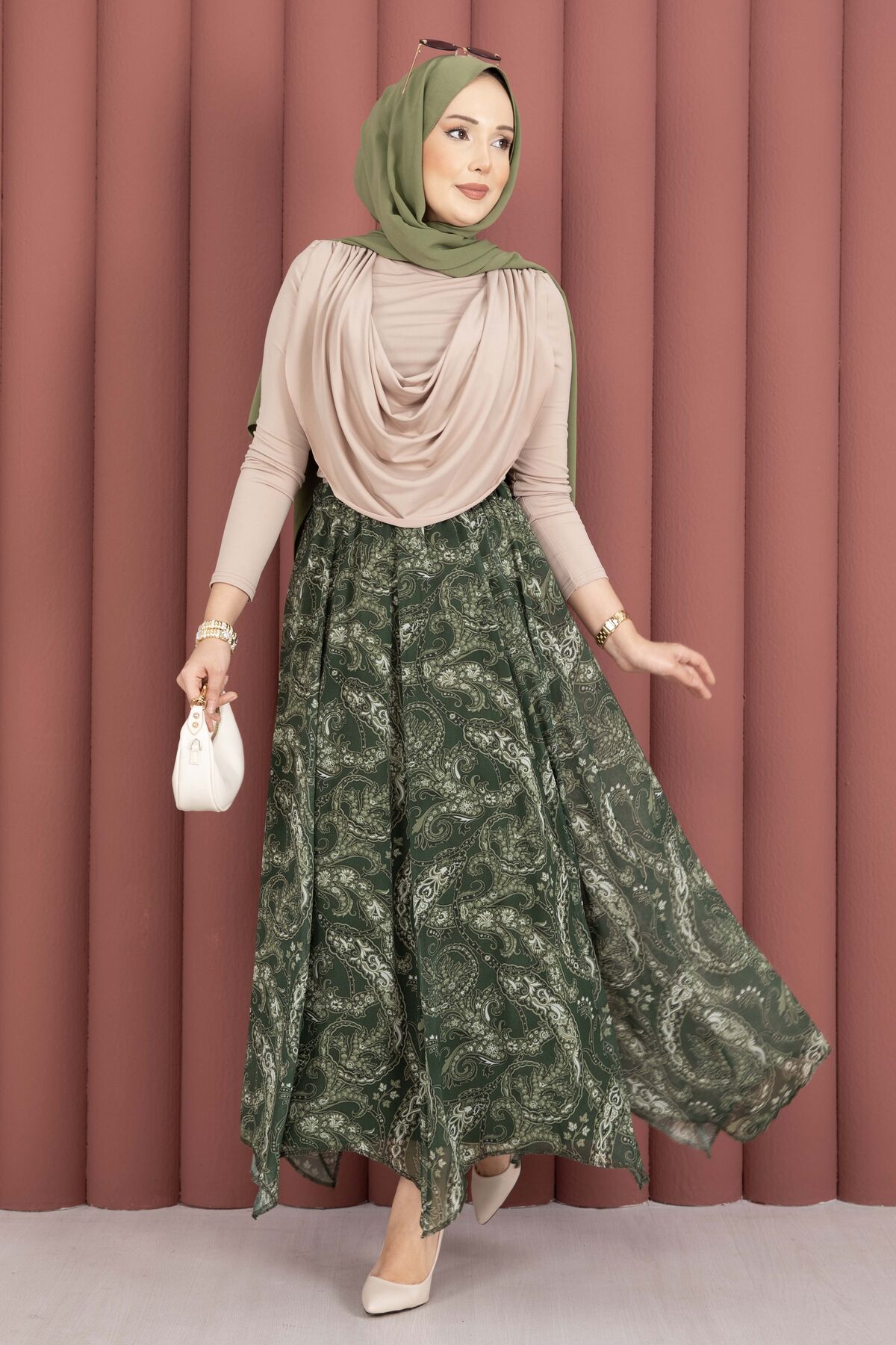 Asymmetrical Cut Chiffon Skirt with Shawl Print Khaki - Imagen 4