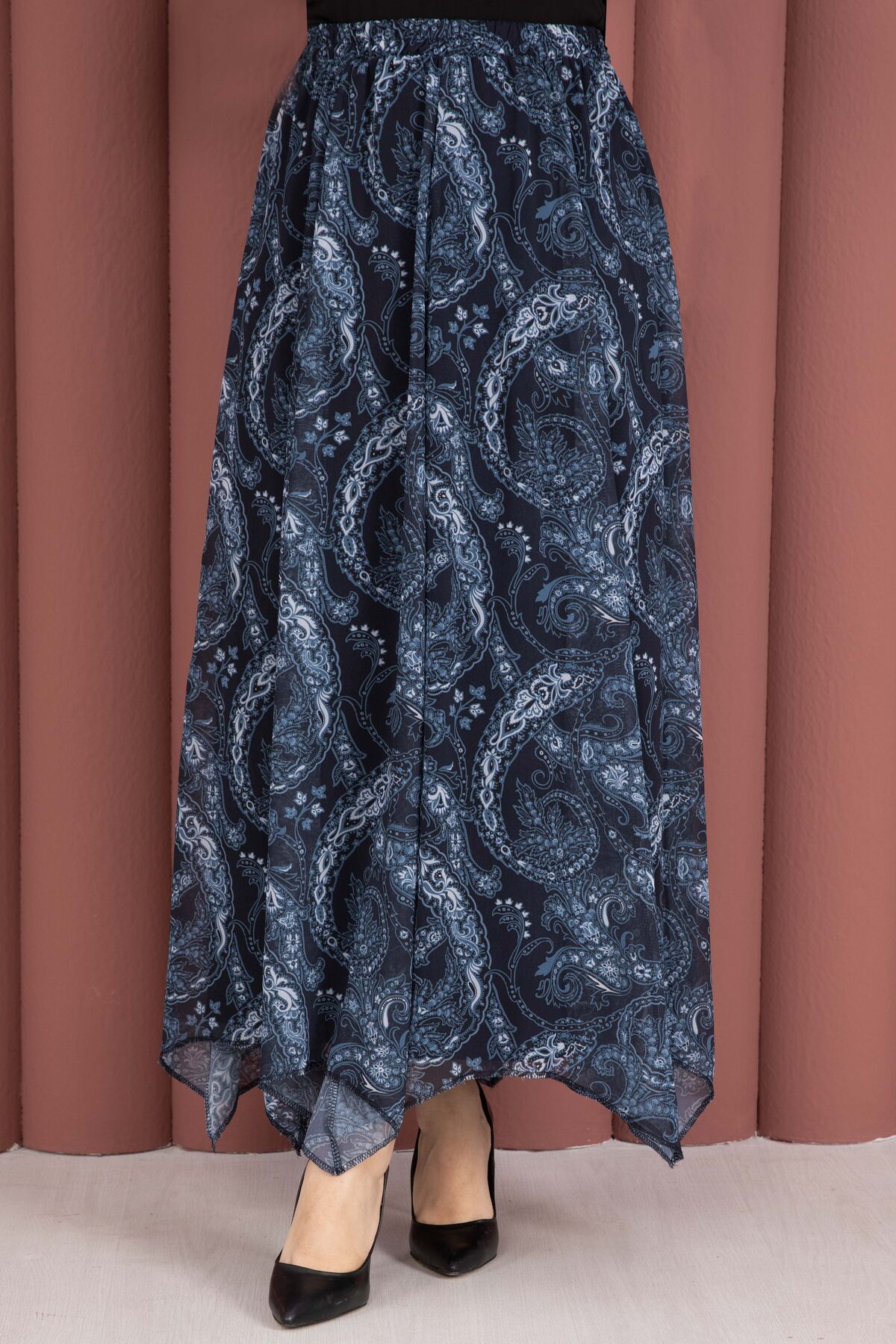 Asymmetrical Cut Chiffon Skirt with Shawl Print Navy Blue – Bild 2