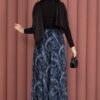 Asymmetrical Cut Chiffon Skirt with Shawl Print Navy Blue – Bild 5