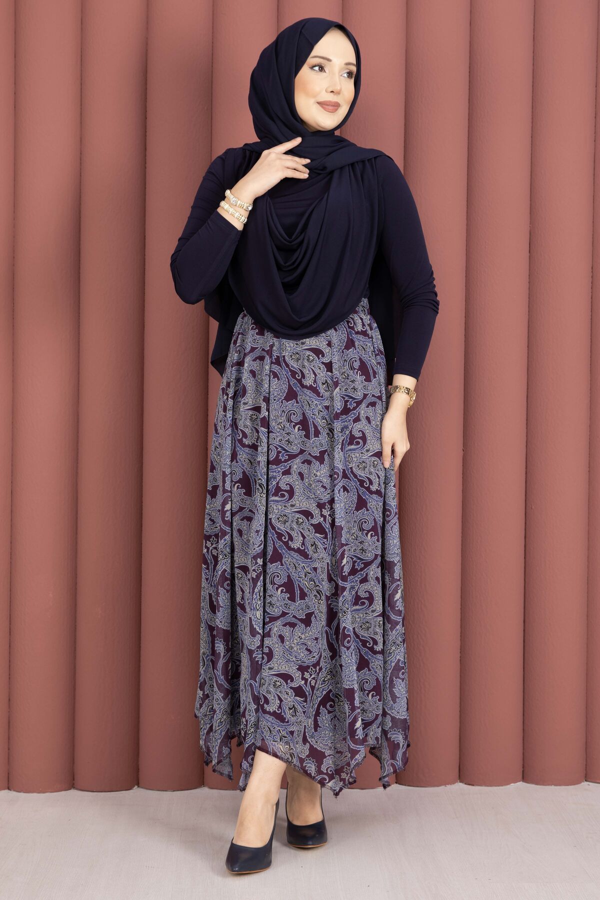 Asymmetrical Cut Chiffon Skirt with Shawl Print Plum - Imagen 4