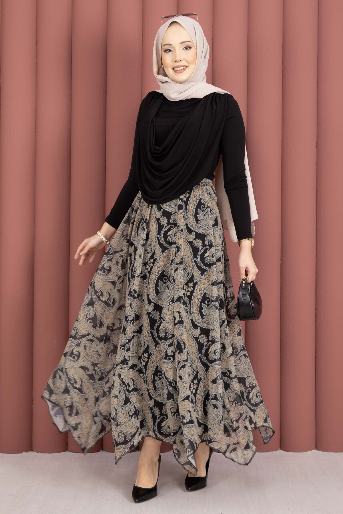 Asymmetrical Cut Chiffon Skirt with Shawl Print Black - Afbeelding 3