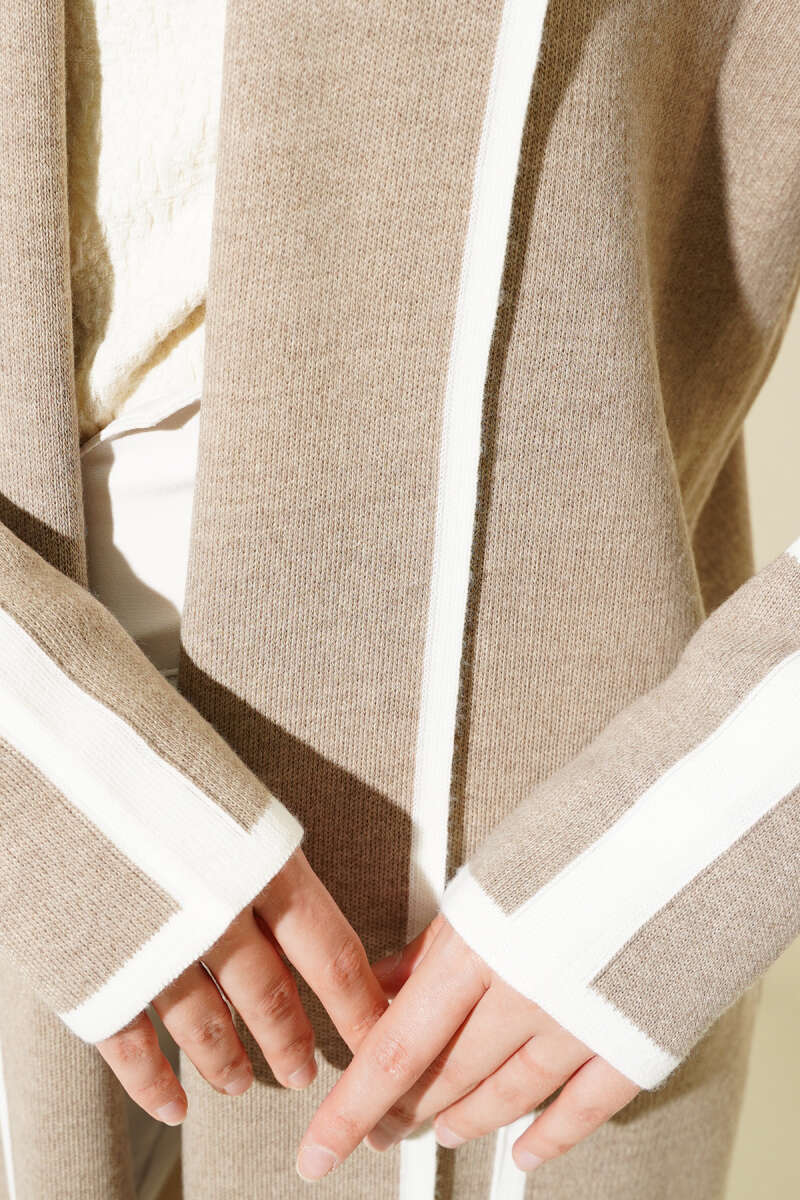 Shawl Collar Pocketed Knit Cardigan Beige – Image 4