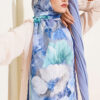 ⁦Floral Bamboo Crinkle Scarf with Stripe Details Navy Blue⁩ - الصورة ⁦5⁩
