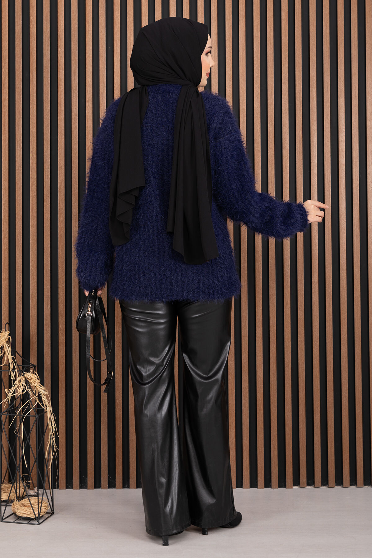Soft Plush Textured Knit Sweater Navy Blue – Image 7