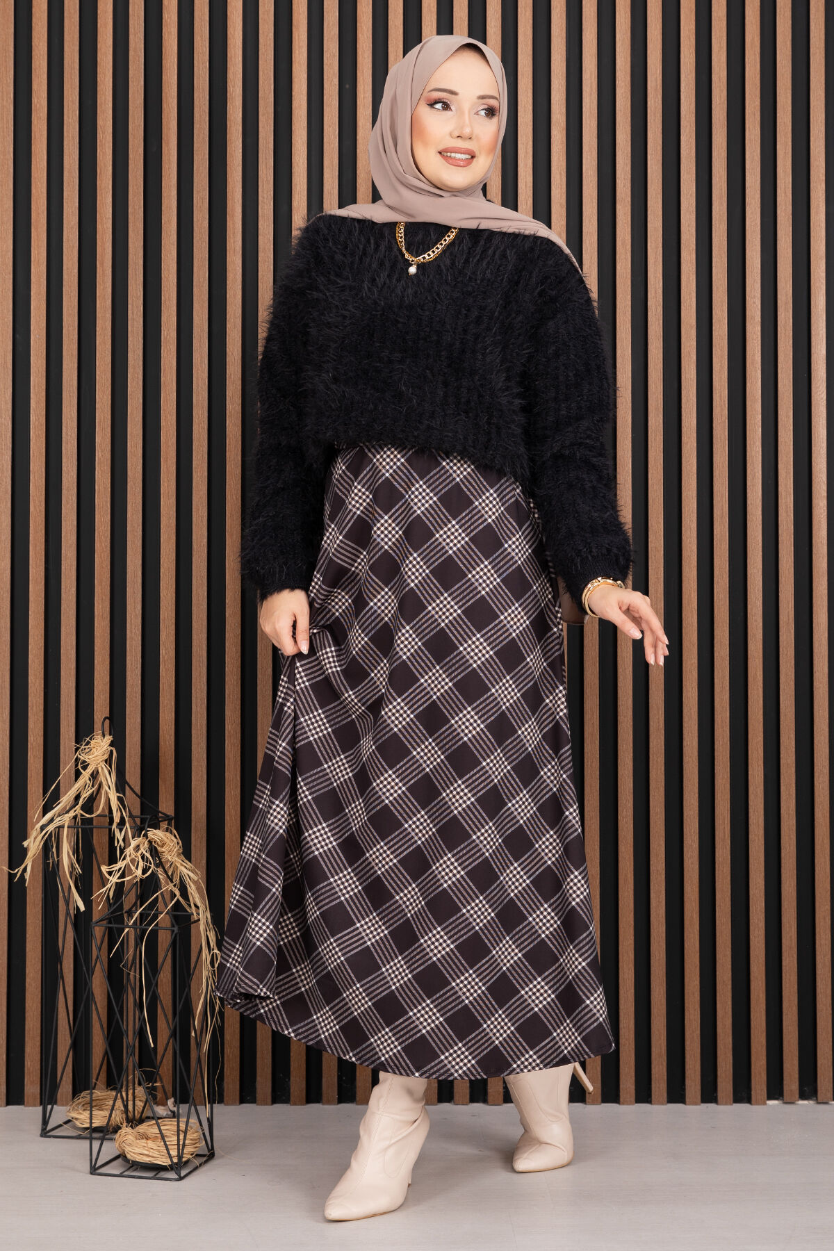 Soft Plush Textured Knit Sweater Black