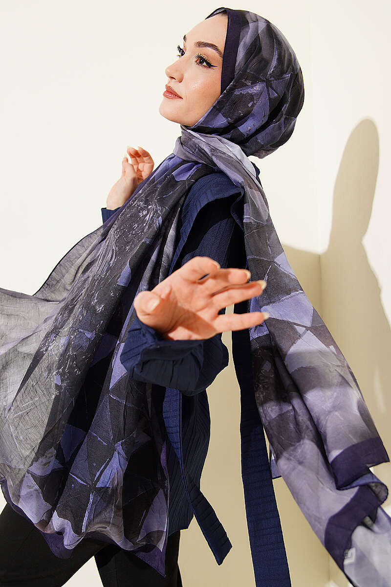 Triangle Pattern Bamboo Crinkle Scarf Parliament Blue