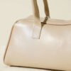 Long-handled zippered baguette bag Beige – Image 3