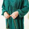V-Neck Dress with Gathered Detail Green – Bild 4