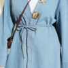 V-Neck Brooch-Embellished Denim Two-Piece Set Light Blue - Imagen 4