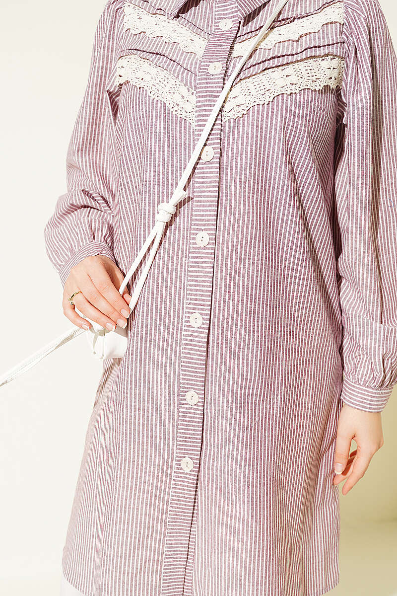 V-Neck Lace Trim Striped Blouse Rose Dust - الصورة 4