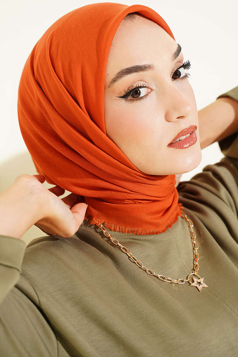 Vera Plain Scarf with Hem Edge Orange - الصورة 2