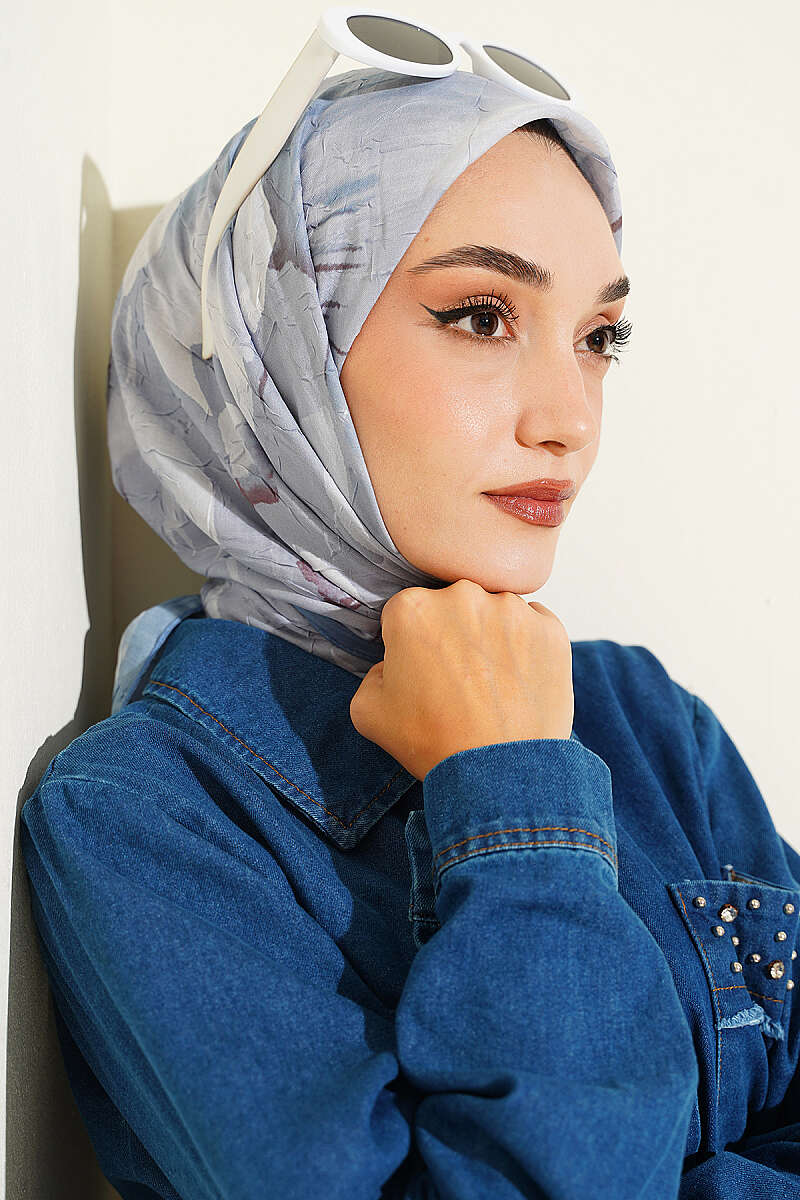 Verona Patterned Bamboo Crinkle Scarf Blue