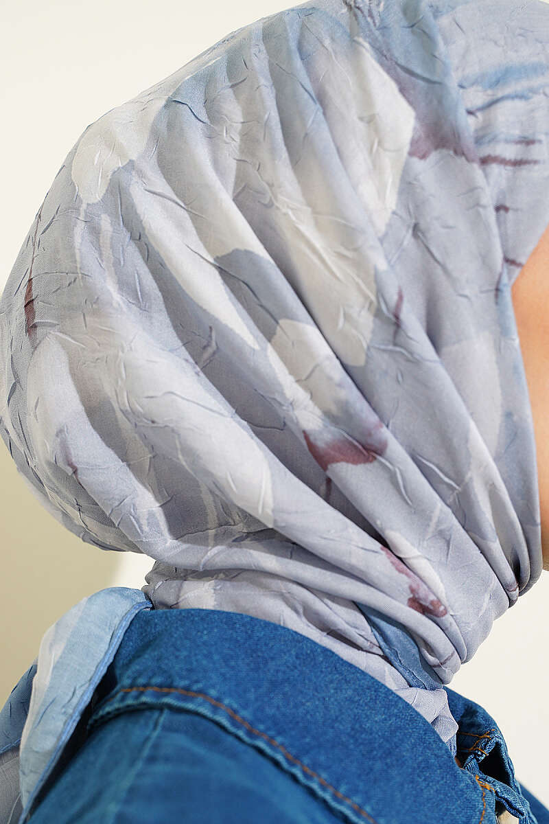 Verona Patterned Bamboo Crinkle Scarf Blue - الصورة 4