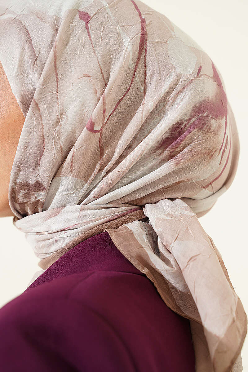 Verona Patterned Bamboo Crinkle Scarf Mink - الصورة 4