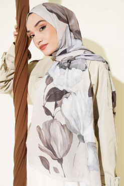 Alternative view of Viona Bamboo French Terry Shawl Beige