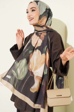 Alternative view of Viona Bamboo French Terry Shawl Sand Beige