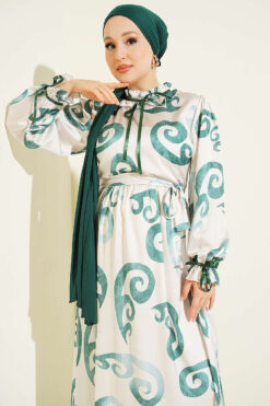 Alternative view of Ruffled Collar Dress with Ribbon Detail Green