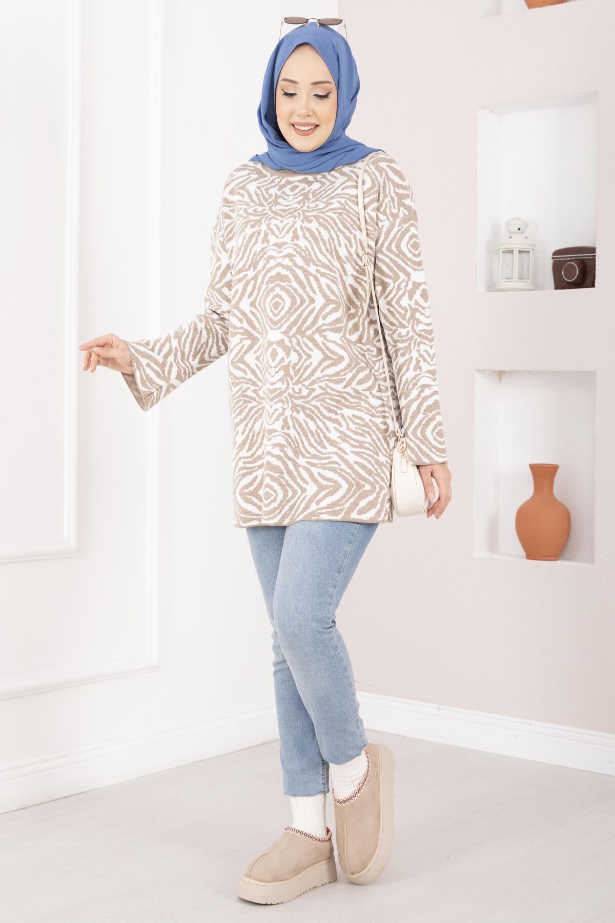 Zebra Print Knitted Sweater Mink - Image 3