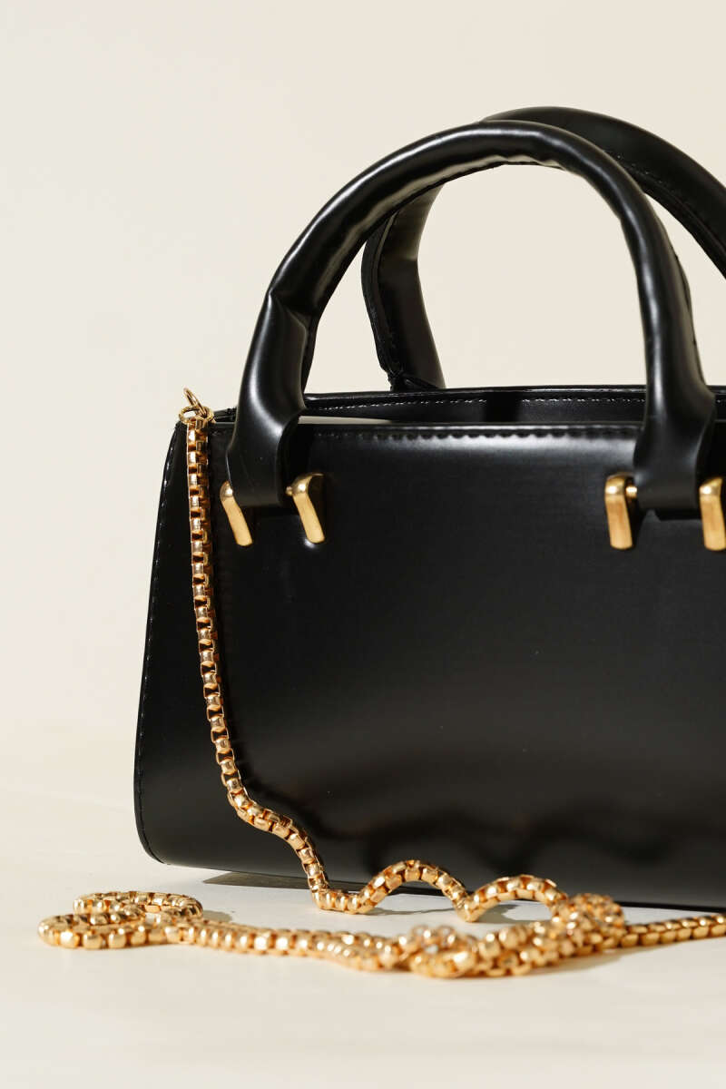 Chain Strap Magnetic Bag Black - Image 3