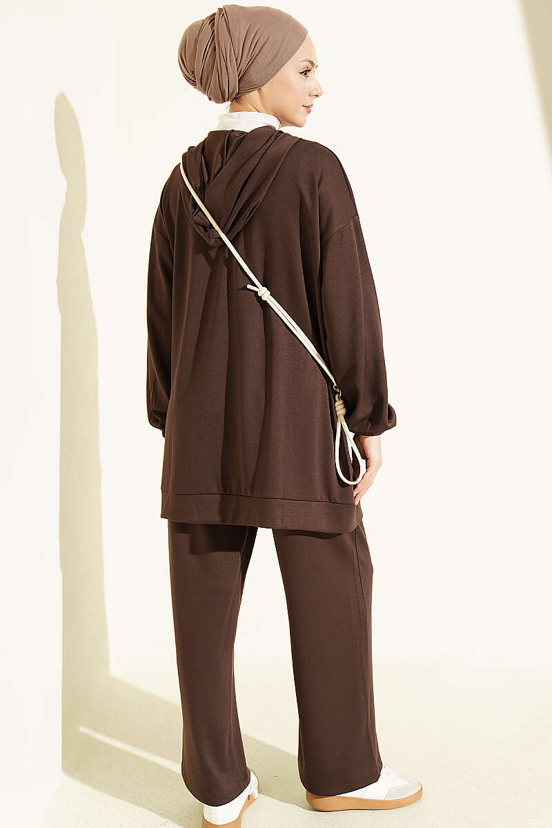 Chain-Detailed Zip-Up French Terry Two-Piece Set Brown - immagine 3