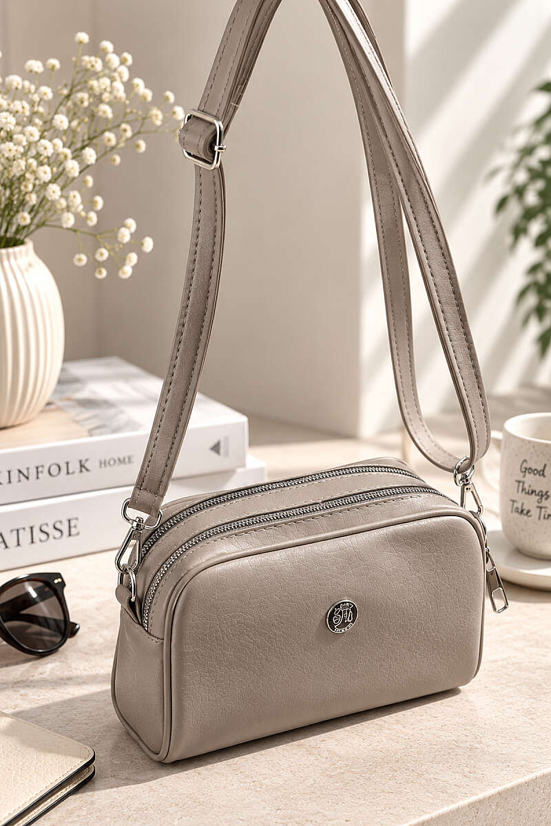 Two-Compartment Arm Pocket Bag Beige