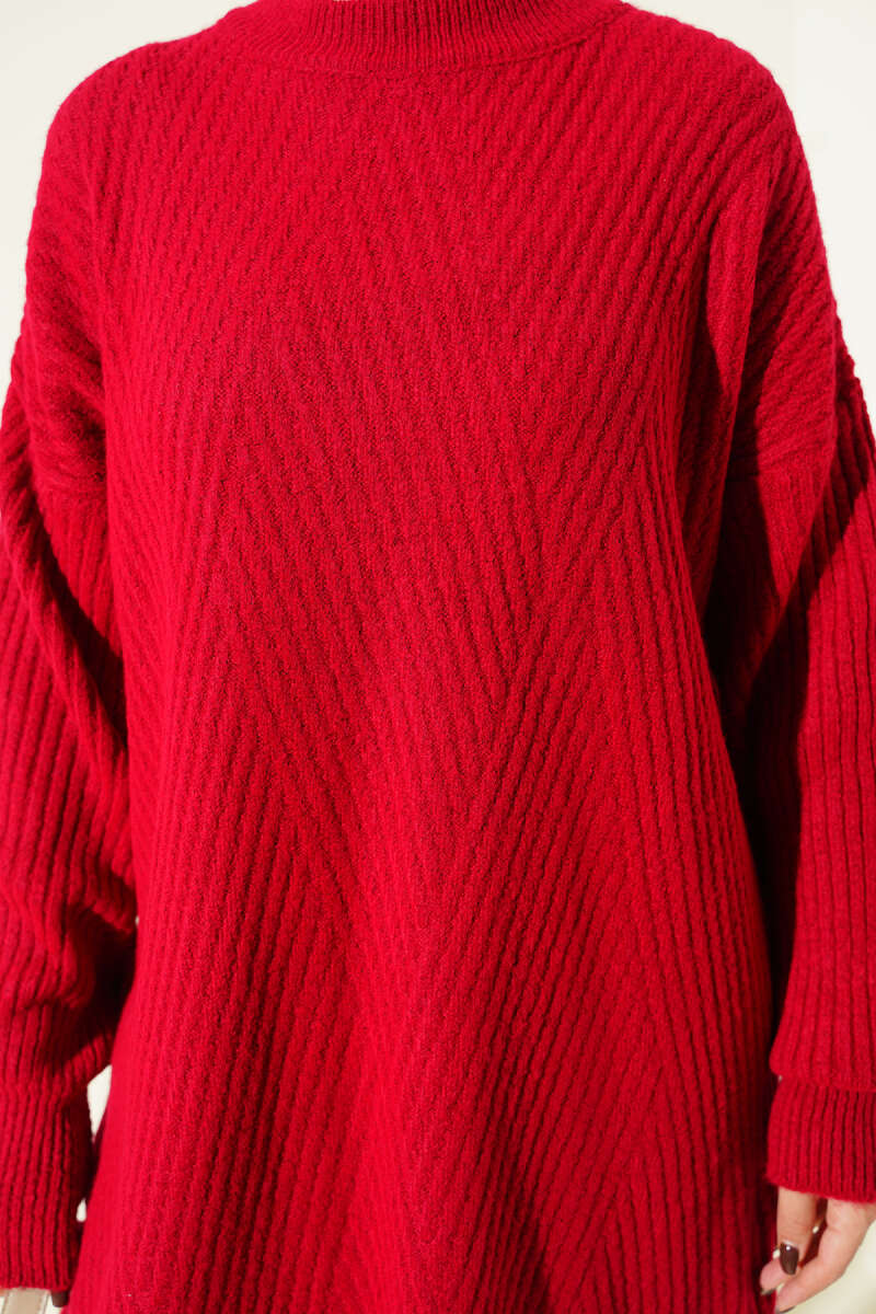 Asymmetrical Embossed Striped Knit Tunic Red - الصورة 4