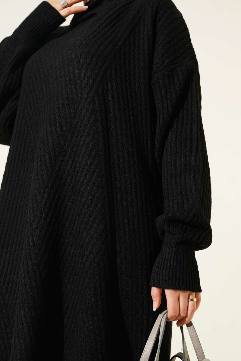 Asymmetrical Embossed Striped Knit Tunic Black - الصورة 4