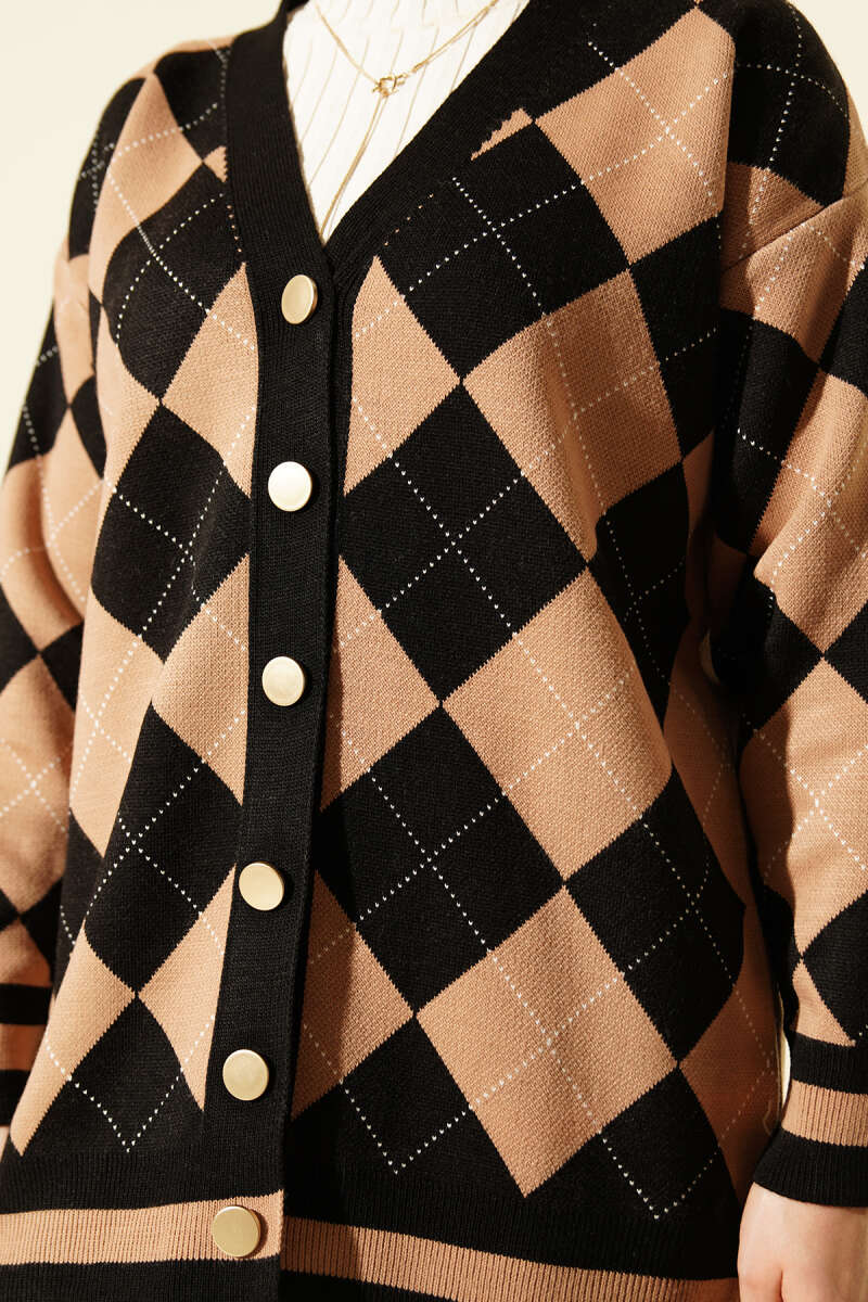 Plaid Pattern Buttoned Knit Cardigan Black - immagine 4
