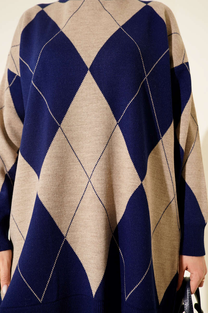 Basic Knit Tunic with Baklava Pattern Saxon Blue - immagine 4
