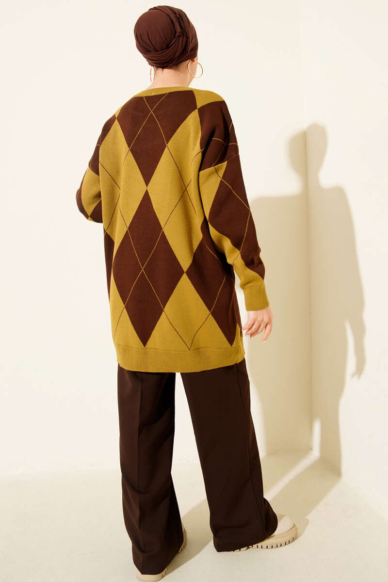 Basic Knit Tunic with Baklava Pattern Oil Green - الصورة 3