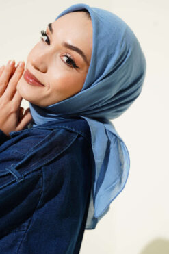 Alternative view of Basic Bamboo Crinkle Scarf Blue