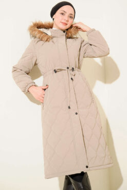 Alternative view of Waist-Elastic Quilted Coat with Fur Trim Beige