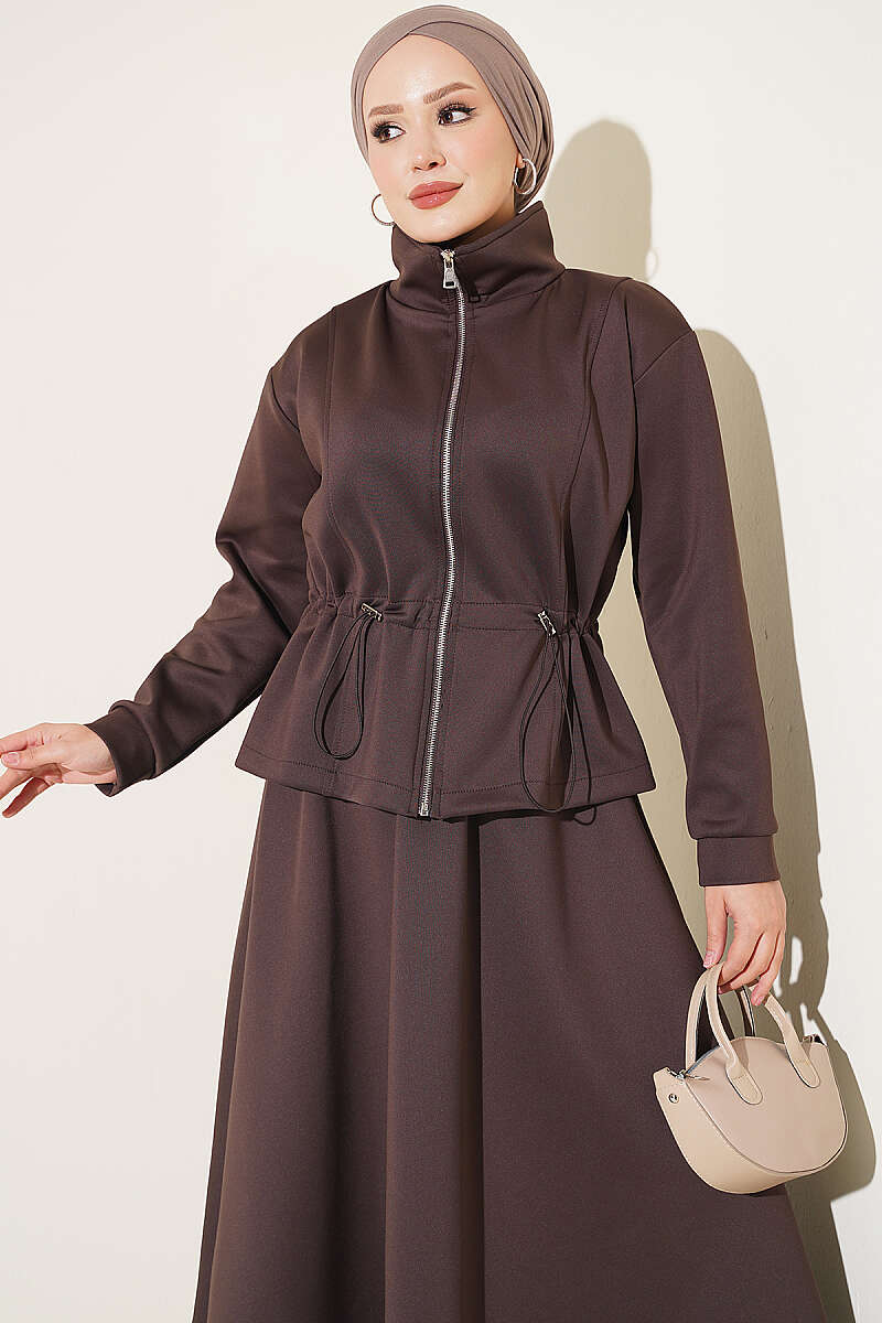 Waistbanded Scuba Two-Piece Set with Hem Edge Brown - Imagen 2