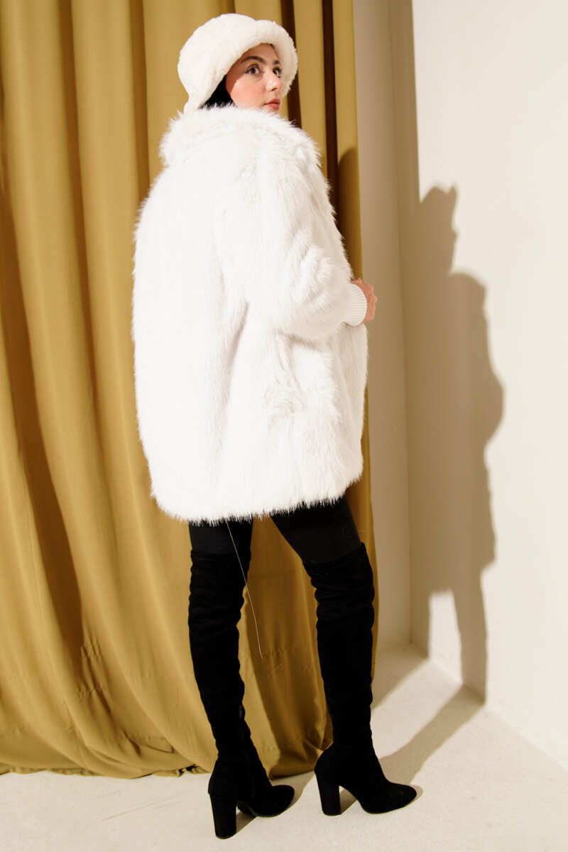Fitted Cuffed Ribbed Hem with Faux Fur Lined Jacket Ecru – Bild 3