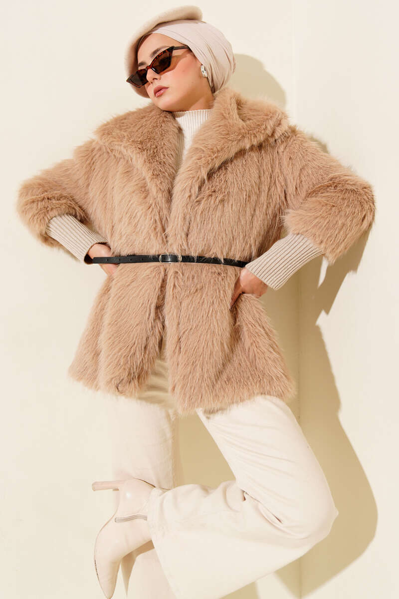Fitted Cuffed Ribbed Hem with Faux Fur Lined Jacket Latte