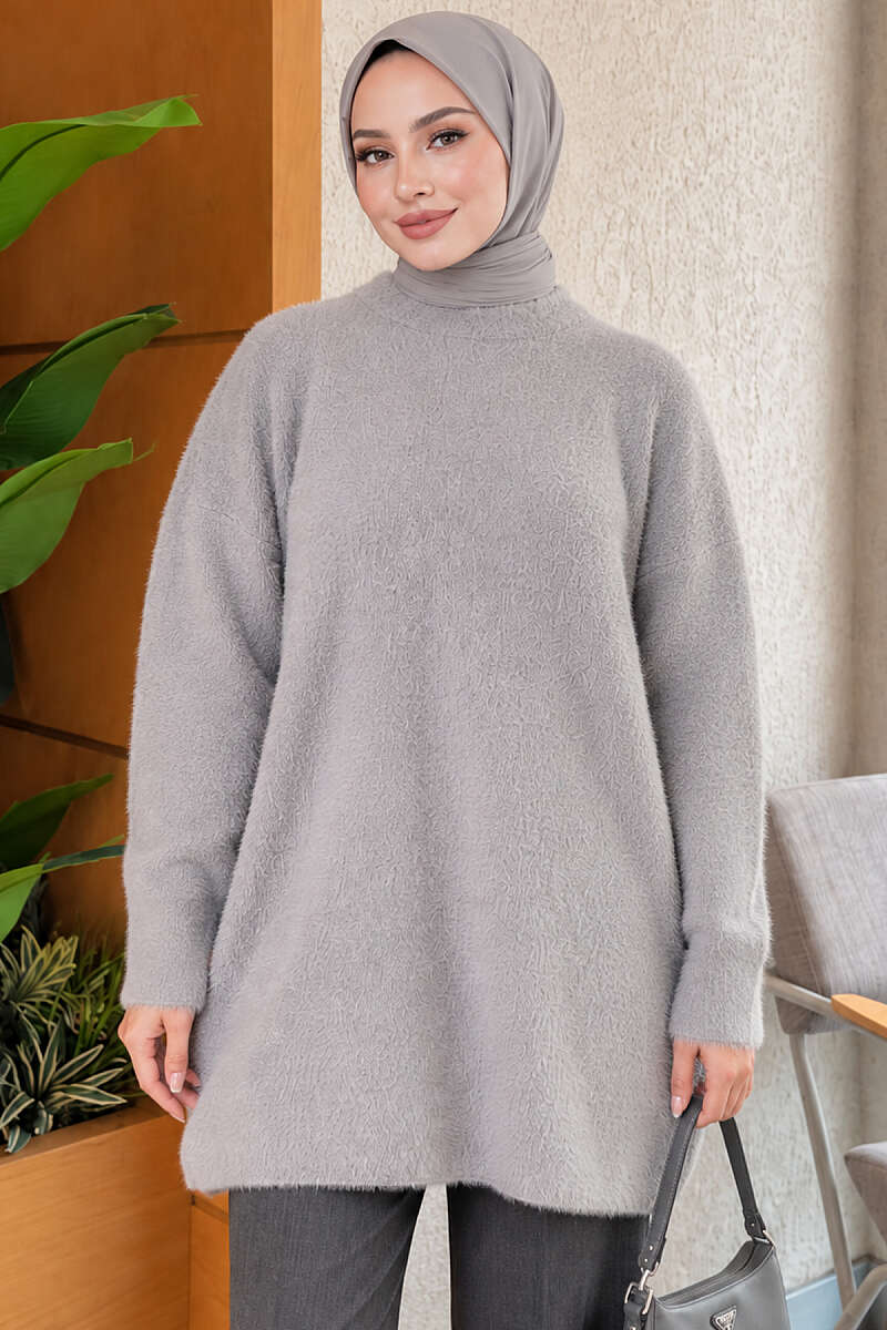 Crew Neck Sweater with Beard Detail Grey - الصورة 3