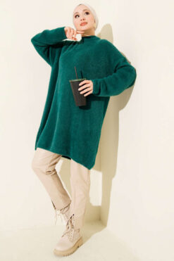Alternative view of Crew Neck Sweater with Beard Detail Nefti