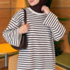 ⁦Striped French terry raglan top with a side slit Brown⁩ - الصورة ⁦3⁩