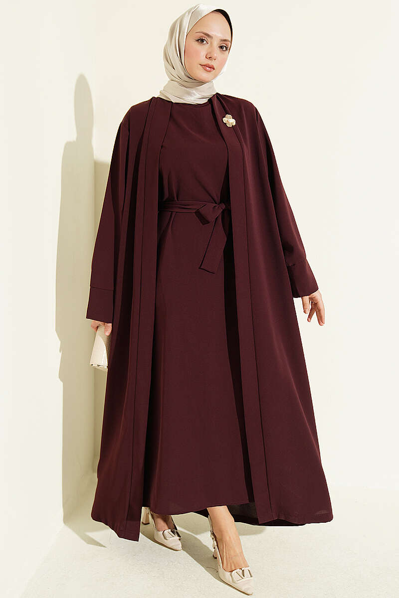 Brooch-Embellished Abaya Two-Piece Set Plum